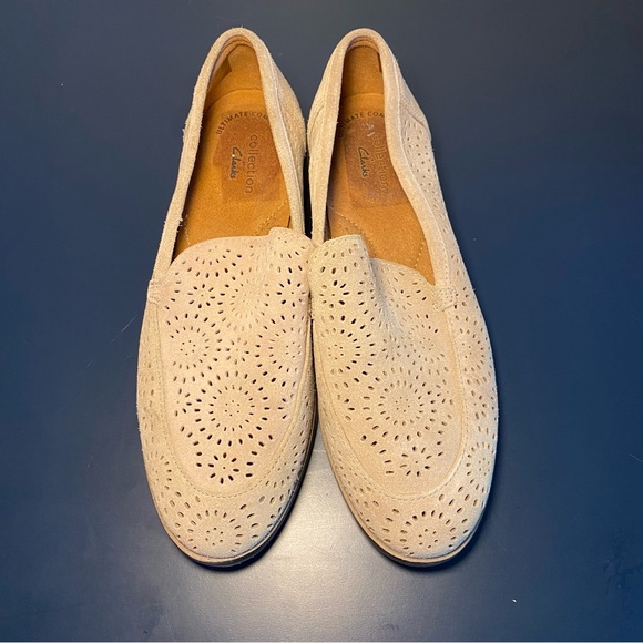 Clarks Women's Trish Calla Loafers US 7 M Sand Beige Closed Toe Small Heel - Picture 2 of 11